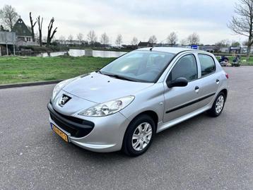 Peugeot 206+ 1.1 XR 70 dkm new dist riem (bj 2010)