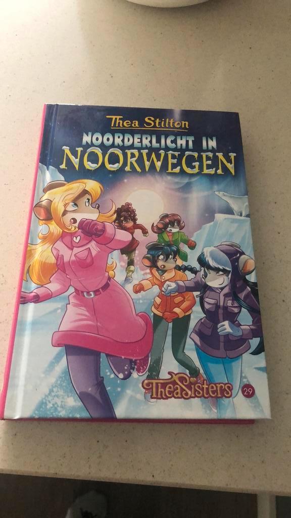 Thea Stilton - Noorderlicht in Noorwegen, Boeken, Kinderboeken | Jeugd | onder 10 jaar, Zo goed als nieuw, Fictie algemeen, Ophalen of Verzenden