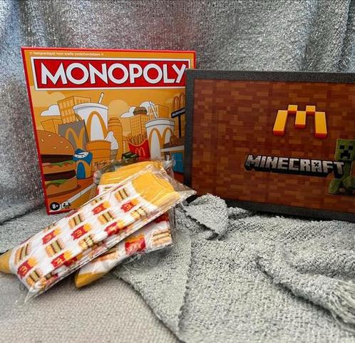 Minecraft&McDonald’s box, Monopoly,paar sokken, Verzamelen, Complete verzamelingen en Collecties, Ophalen of Verzenden