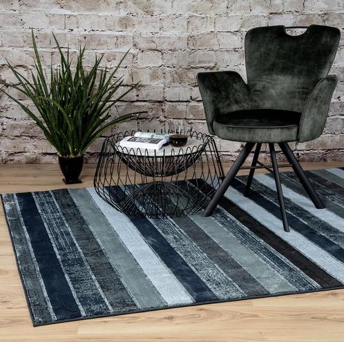 Vloerkleed 160x230 ZGAN, Huis en Inrichting, Stoffering | Vloerbedekking, Zo goed als nieuw, Tapijt, minder dan 10 m², Ophalen