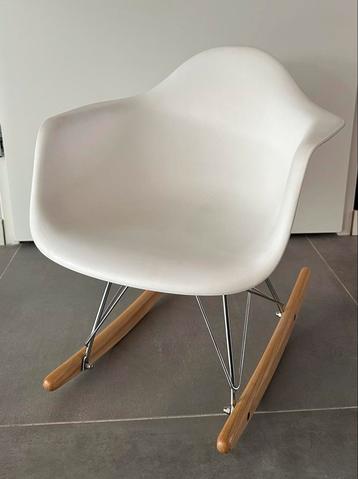 Eames kinder Schommelstoel - Wit beschikbaar voor biedingen