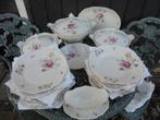 Thee- Ontbijt- en Dinerservies Bareuther Romano bloemboeket, Antiek en Kunst, Antiek | Servies compleet, Ophalen of Verzenden