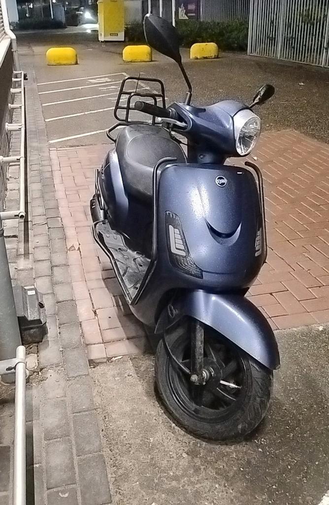 Sym fiddle 2., Fietsen en Brommers, Scooters | SYM, Gebruikt, Fiddle, Maximaal 45 km/u, Benzine, Ophalen of Verzenden