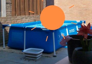 Intex opzetzwembad incl. filterpomp en vloermatten beschikbaar voor biedingen
