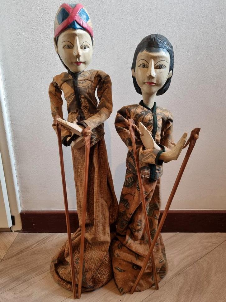 Wayang golek poppen loro blonyo uit indonesie, Antiek en Kunst, Kunst | Niet-Westerse kunst, Ophalen of Verzenden
