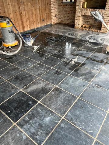 Belgisch Hardsteen vloer polijsten  beschikbaar voor biedingen