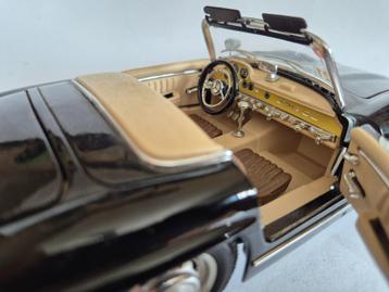 Mercedes Benz 300 SL Modelauto 1 op 18 beschikbaar voor biedingen
