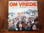 LP Huub Oosterhuis + Bernard Huijbers e.a. / Om vrede, Cd's en Dvd's, Vinyl | Overige Vinyl, Gebruikt, Ophalen of Verzenden, 12 inch