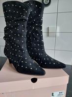 Zwarte laarzen met zilveren studs - maat 37, Zwart, Lage of Enkellaarzen, Nieuw, Ophalen of Verzenden