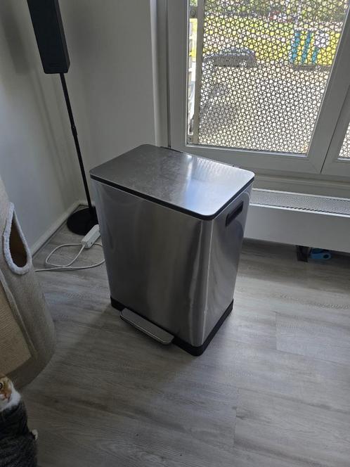 Pedaalemmer - zilverkleurig - 2x30 liter Xenos, Huis en Inrichting, Woonaccessoires | Prullenbakken, Zo goed als nieuw, Rvs, 50 tot 75 cm
