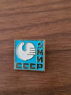 R 153 USSR CCCP Speldje Duif en Hamer & Sikkel, Verzamelen, Speldjes, Pins en Buttons, Ophalen of Verzenden, Gebruikt, Stad of Land