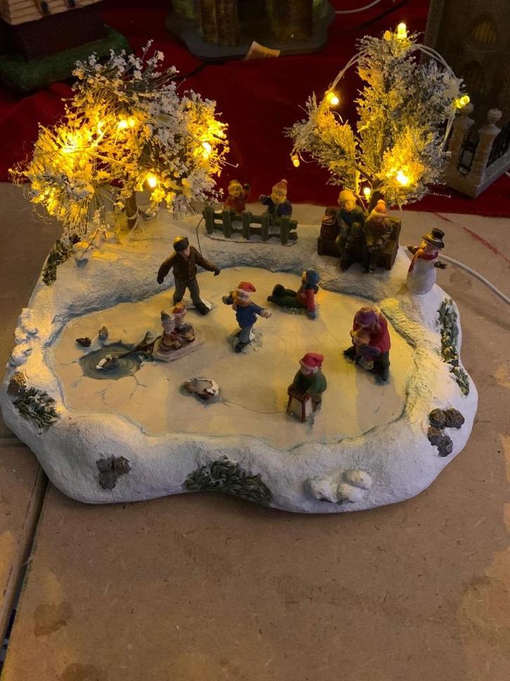 Typisch Holland Schaatsvijver (inclusief verlichting), Diversen, Kerst, Zo goed als nieuw, Ophalen of Verzenden