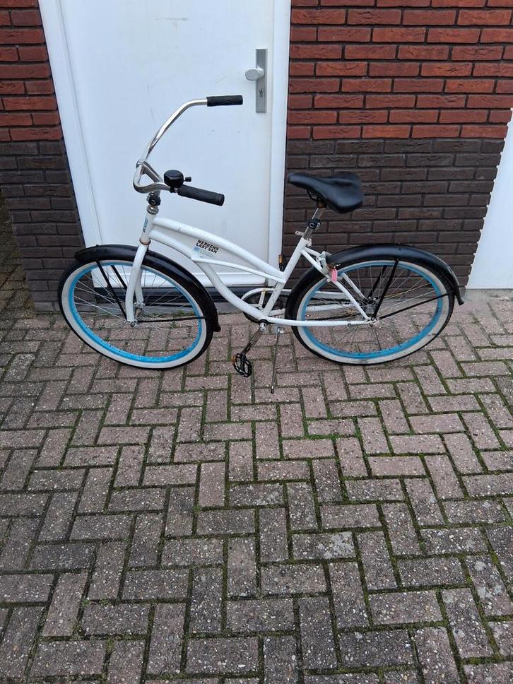 Goede fiets met slot en verlichting, Fietsen en Brommers, Fietsen | Dames | Damesfietsen, Ophalen of Verzenden