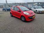 Peugeot 107 1.0 12V 3DR 2006 Rood, Voorwielaandrijving, 765 kg, 4 stoelen, 68 pk