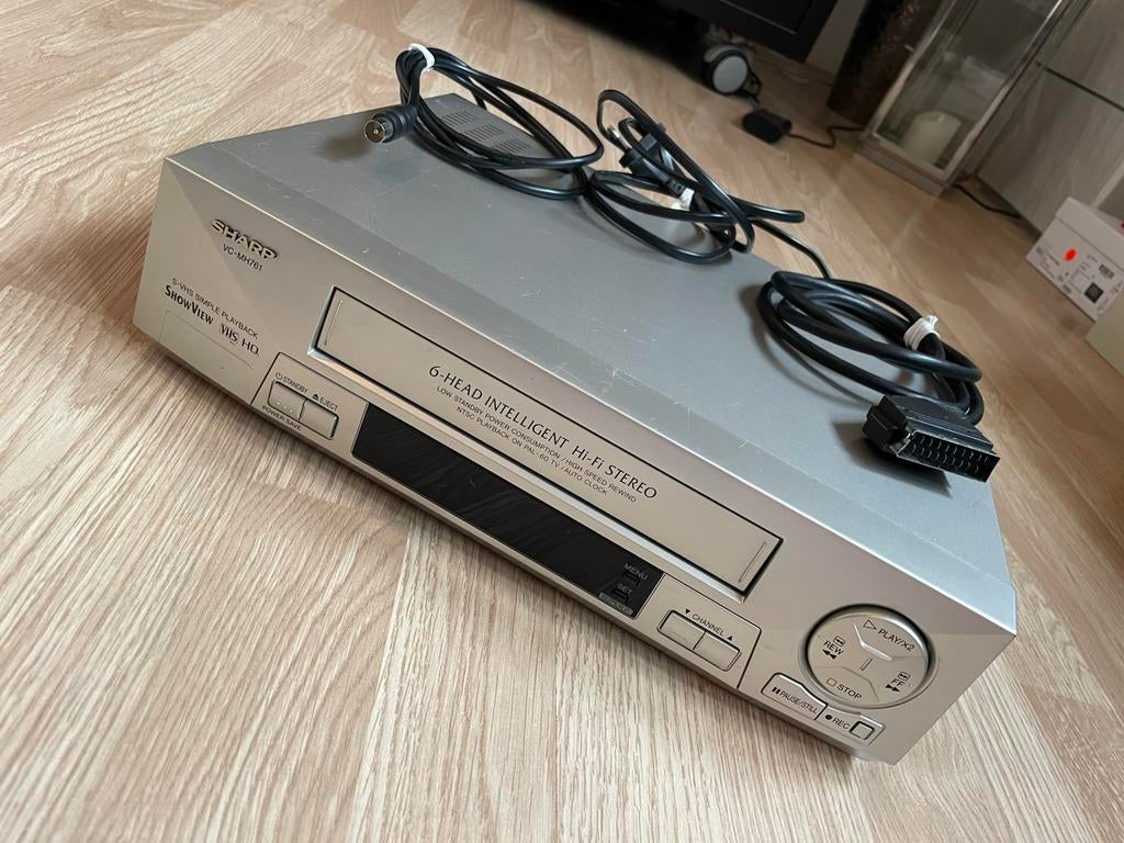 Mooie sharp video speler, Ophalen of Verzenden, Zo goed als nieuw