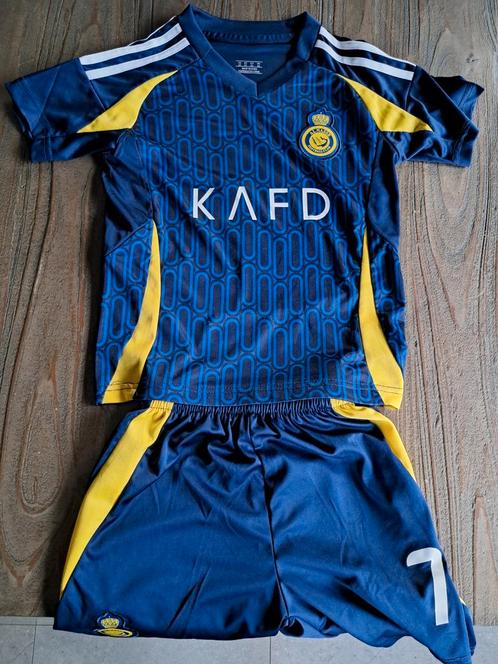 Voetbalpakje Al Nassr Ronaldo, Kinderen en Baby's, Kinderkleding | Maat 134, Nieuw, Jongen of Meisje, Setje, Ophalen of Verzenden