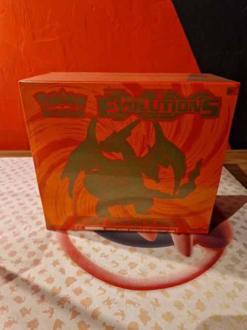 Mint Mega Charizard Evolutions X and Y Elite Trainer Box, Hobby en Vrije tijd, Verzamelkaartspellen | Pokémon, Nieuw, Boosterbox