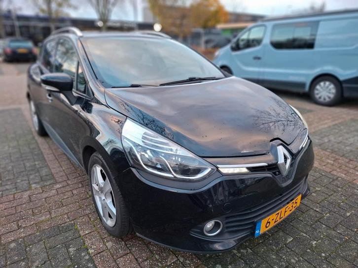 Renault Clio station sport bj jan 2015 1,5 cdi NAP, Auto's, Bestelauto's, Particulier, ABS, Achteruitrijcamera, Airbags, Airconditioning