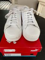 Zgan witte damessneakers PUMA, Puma, Wit, Ophalen of Verzenden, Sneakers of Gympen