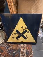 Antiek Emaille Verkeersbord Voorrang Rechts 1946, Antiek en Kunst, Ophalen of Verzenden