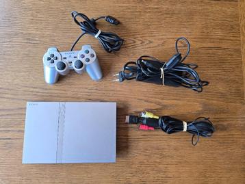 Playstation 2 slim console ( PS2 ) zilver + controller beschikbaar voor biedingen