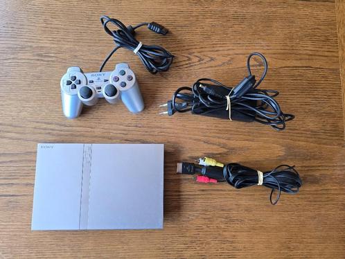 Playstation 2 slim console ( PS2 ) zilver + controller, Spelcomputers en Games, Spelcomputers | Sony PlayStation 2, Gebruikt, Slim