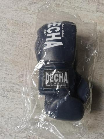 Decha Gloves Navy Blue Nieuw beschikbaar voor biedingen