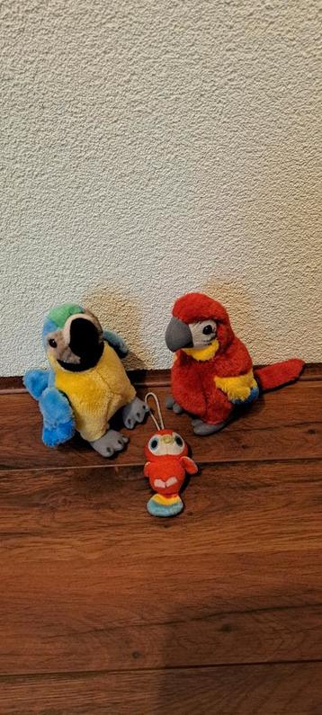 Nog 2 leuke papegaaien knuffels! beschikbaar voor biedingen