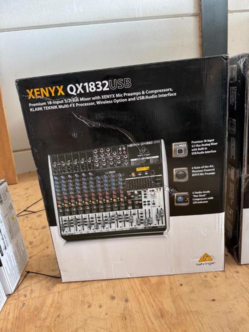 Behringer Xenyx X1832USB Geluidstafel, Muziek en Instrumenten, Mengpanelen, Nieuw, 5 tot 10 kanalen, Microfooningang, Ophalen of Verzenden