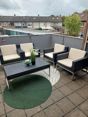 Mooie Wicker Tuinset - 4 Stoelen + Tafel beschikbaar voor biedingen