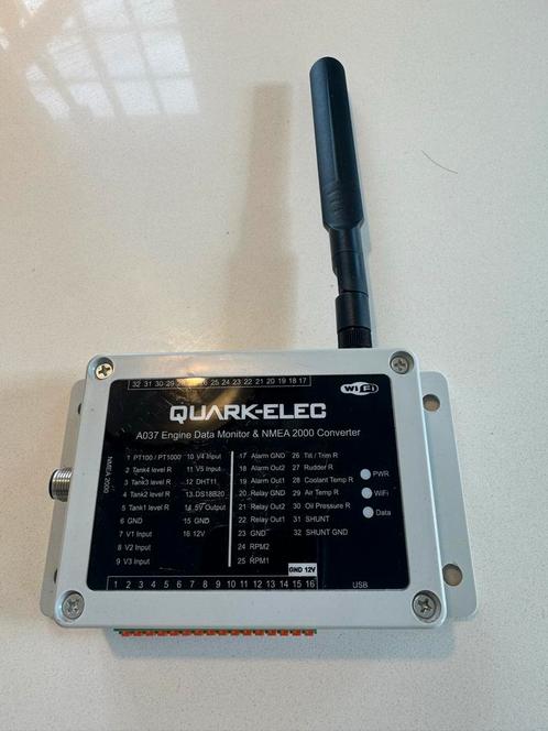 Quark-Elec A037 Engine Data Monitor & NMEA 2000 Converter, Watersport en Boten, Navigatiemiddelen en Scheepselektronica, Zo goed als nieuw