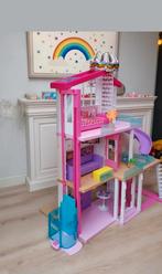 Barbiehuis groot met spullen/ barbies bieden vanaf 75, Ophalen, Zo goed als nieuw