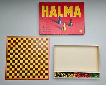 Halma bordspel beschikbaar voor biedingen