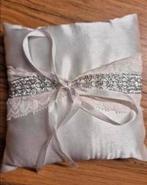 Elegant trouwringkussen !, Ophalen, Wit, Nieuw, Accessoires