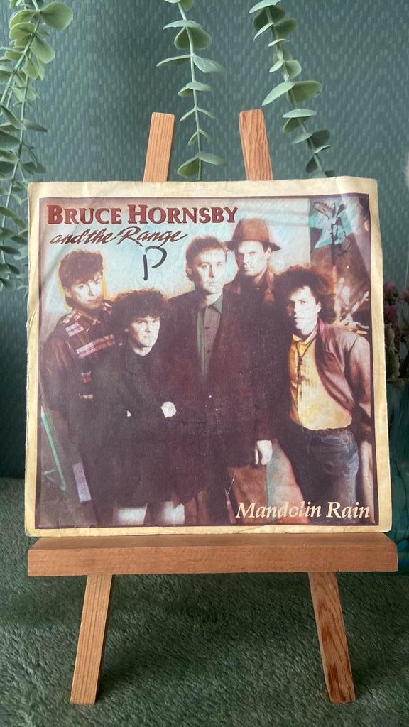Mandolin Rain - Bruce Hornsby And the Range (7inch vinyl), Cd's en Dvd's, Vinyl Singles, Gebruikt, Single, Pop, 7 inch, Ophalen of Verzenden