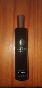 Rituals The ritual of oudh hair & body mist, Ophalen of Verzenden, Zo goed als nieuw, Bodylotion, Crème of Olie