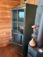 Stalen retro vitrine kast., Met deur(en), Zo goed als nieuw, Metaal, 150 tot 200 cm