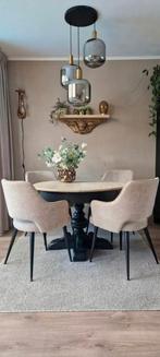 Ronde eiken bolpoot eettafel, Ophalen, Rond, Zo goed als nieuw, Vijf personen of meer