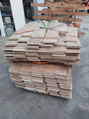 Parket Eiken 70m2 (underlayment gelaagd) beschikbaar voor biedingen