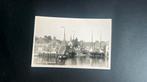 Urk Scheepswerf met zeilboten 1938, Verzamelen, Scheepvaart, Ophalen of Verzenden, Gebruikt, Zeilboot, Kaart, Foto of Prent