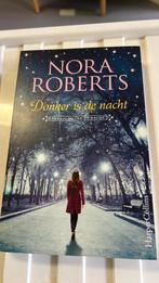 Nora Roberts - Donker is de nacht (Special), Ophalen of Verzenden, Zo goed als nieuw, Nora Roberts