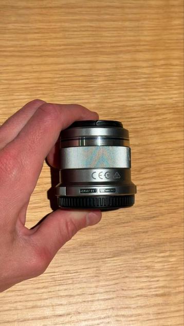 Olympus M.Zuiko Digital 45mm f/1.8 beschikbaar voor biedingen