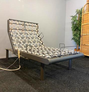 Lattoflex electrisch Verstelbare Bedbodem bed beschikbaar voor biedingen