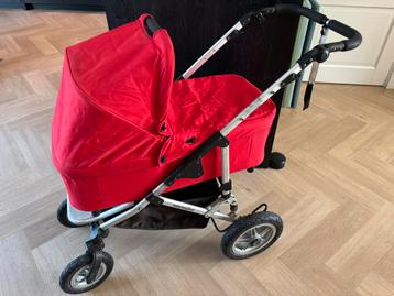 Easywalker Qttro combi Kinderwagen rood compleet beschikbaar voor biedingen