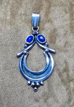 Zilveren hanger met blauwe inleg, Gebruikt, Overige voorstellingen, Blauw, Ophalen of Verzenden