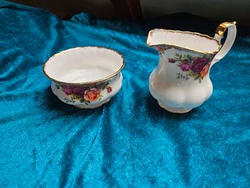 Old Country Roses melkkannetje + suikerpot beschikbaar voor biedingen