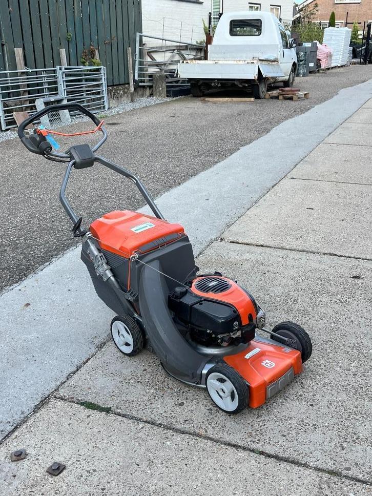 Husqvarna grasmaaier, Tuin en Terras, Grasmaaiers, Gebruikt, 50 cm of meer, Ophalen of Verzenden