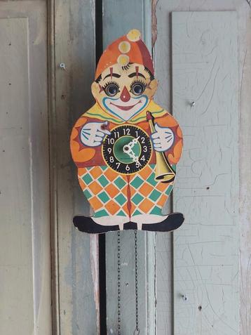 Antieke houten wand clowns klok ogen bewegen mee beschikbaar voor biedingen