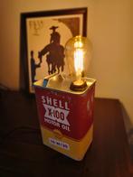 Unieke vintage Shell olieblik lamp – industriële eyecatcher., Ophalen of Verzenden, Zo goed als nieuw, Minder dan 50 cm