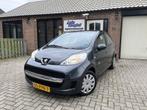 Peugeot 107 1.0-12V Millesim 200 5 drs Airco Nieuwe A.P.K., Voorwielaandrijving, Euro 5, Gebruikt, Zwart